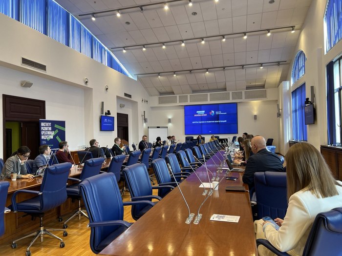 Finance Times: «Креативные индустрии: перспективы развития и образовательные стратегии»