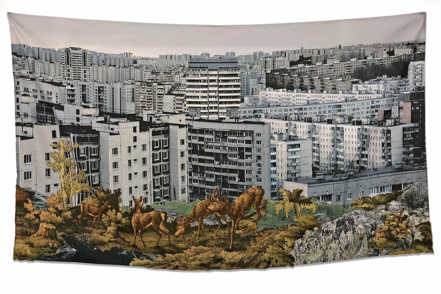 Катя Мордвинкина «Дополненная реальность», 2019 коллаж на ткани, фрагмент