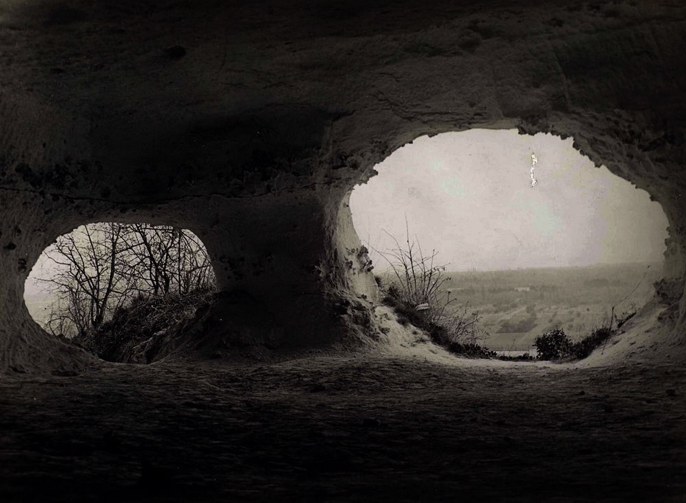 «Троглодит, пещеры в Ветёе», Брассай, ок. 1935