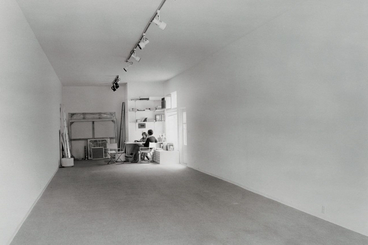 Майкл Ашер, галерея Клэр Копли, 1974. Фотография — Гэри Крюгер. © Michael Asher Foundation