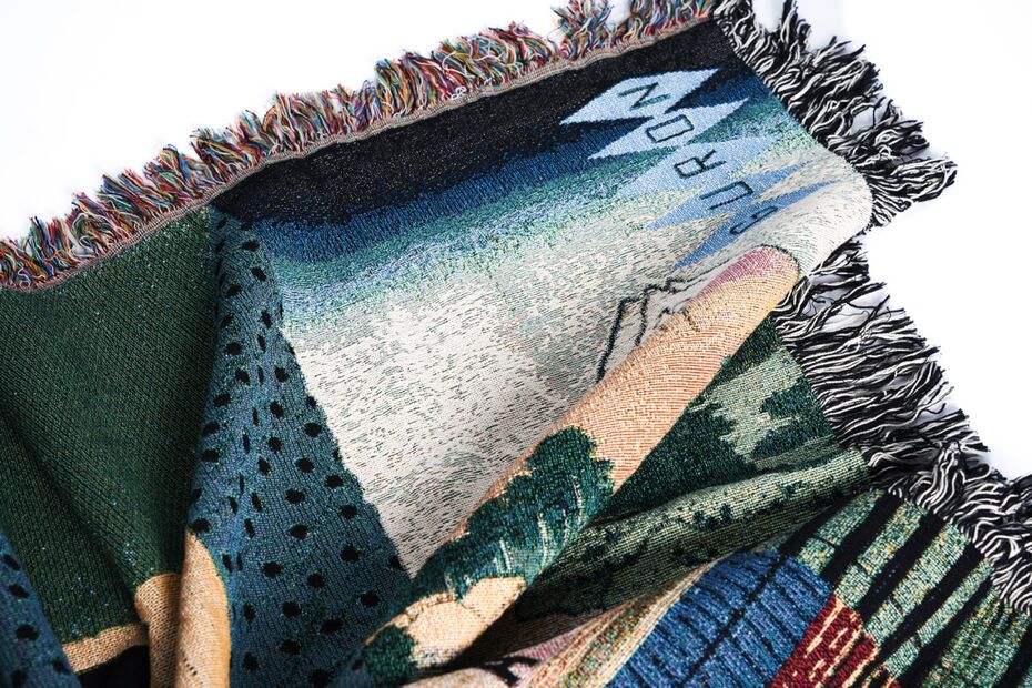 Фрагмент ковра Clear Your Head, 2025