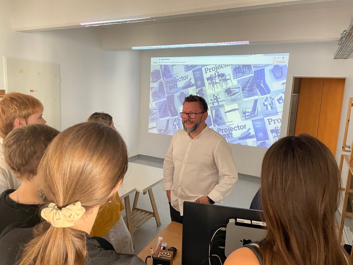 Митя Харшак привёз опыт Школы дизайна в Будапешт