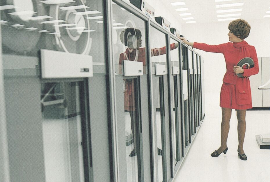 Модернизм. Inc (реж. Джейсон Кон, 2023 г.)