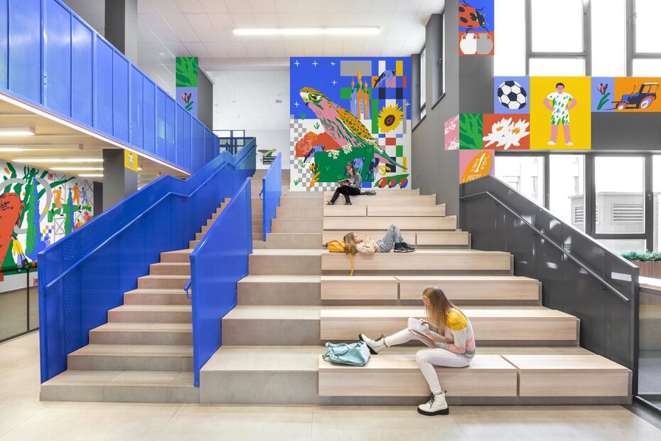 Ника Хахаева. Суперграфика для школы в Армавире